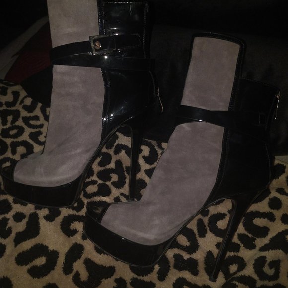 Gianmarco Lorenzi grey Suede and black Patent leather open toe bootie - Picture 5 of 10